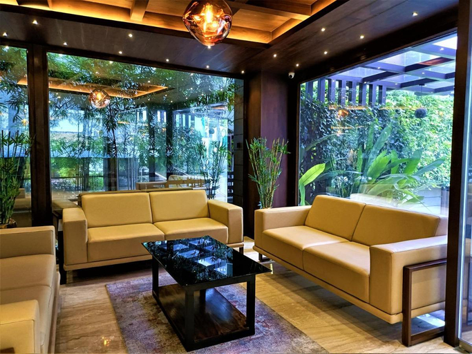 Public Area 4, Retrieve Health & Wellness, Ernakulam