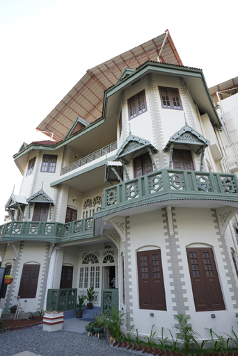 Exterior & Views 2, Sarada Mandiram A Heritage Hotel, Ernakulam