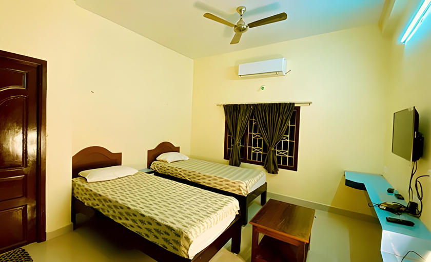 Others 3, Le Pondy Paradise, Puducherry