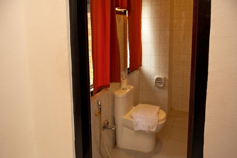 Bathroom 5, The Buddha Maya Garden Hotel By KGH Group, Lumbini