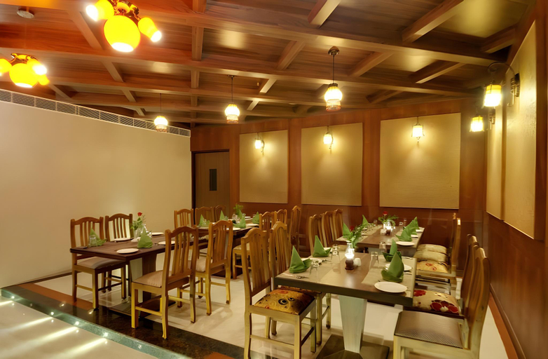 Food & Drinks 4, Hotel Eden Garden, Ernakulam