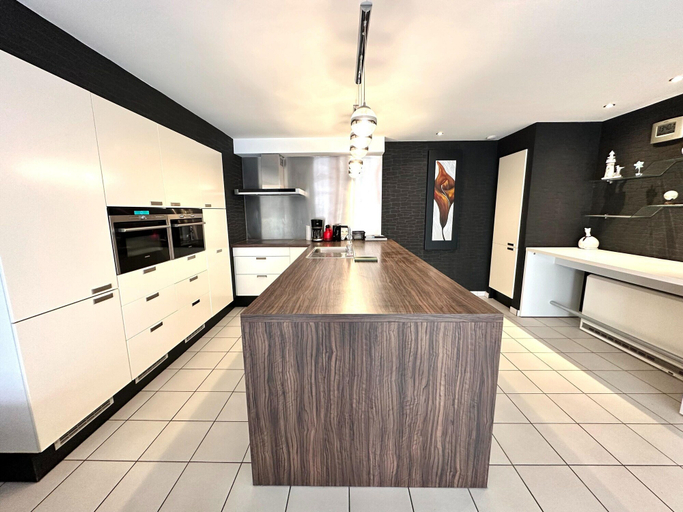 Private kitchen 3, Coastal Stay in Nieuwpoort, West-Vlaanderen