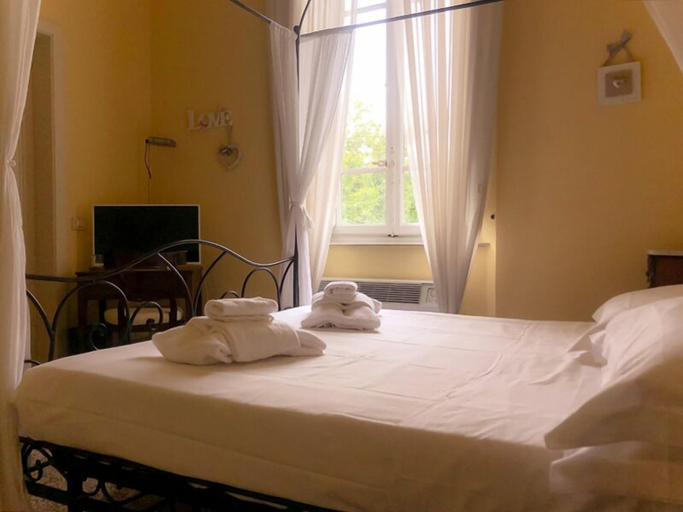 Room 5, Villa Agnese Bed and Breakfast, Lucca