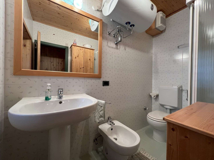 Bathroom, Cozy Apartment With Beautiful Mountain View, Feldkirchen
