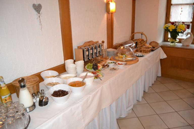 Food & Drinks 5, Hotel Restaurant Straussen, Donau-Ries