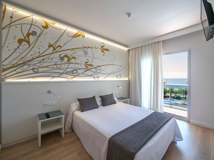 Bedroom 3, Golden Taurus Aquapark Resort, Barcelona