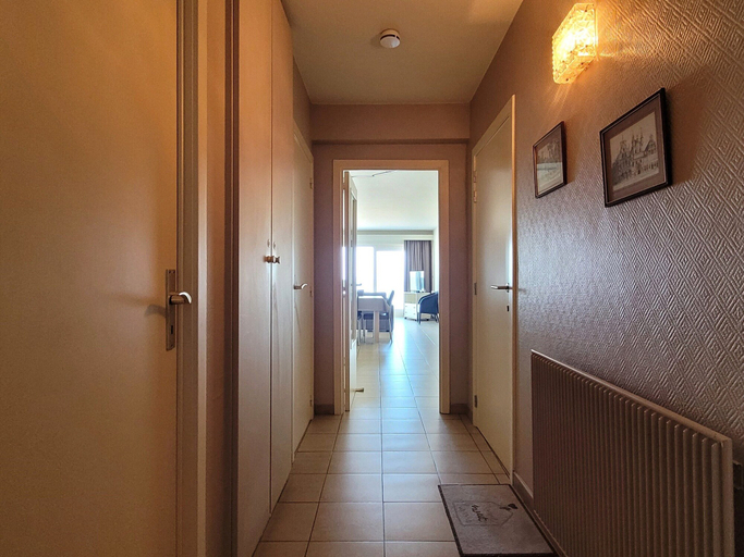 Interior 3, Steps From the Quiet Seaside Path, West-Vlaanderen
