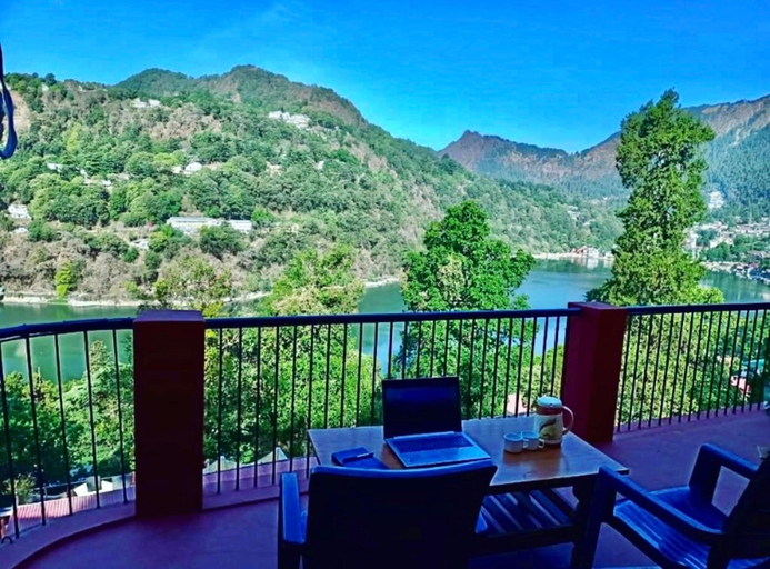 Public Area, Sukoon Lake View BnB by Boho Stays, Nainital