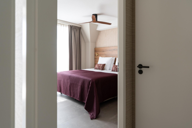 Room 3, Apartment in Zeeheldenkwartier, The Hague