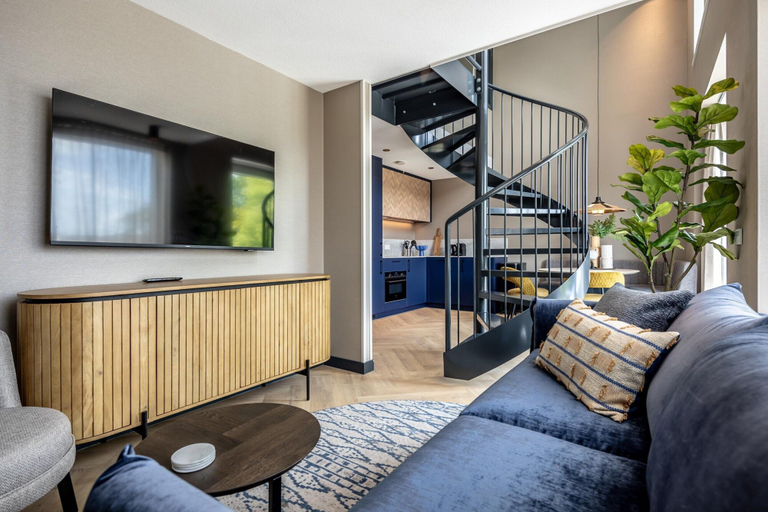 Living room 4, Family Apartment w/ Bunk Beds, Delft