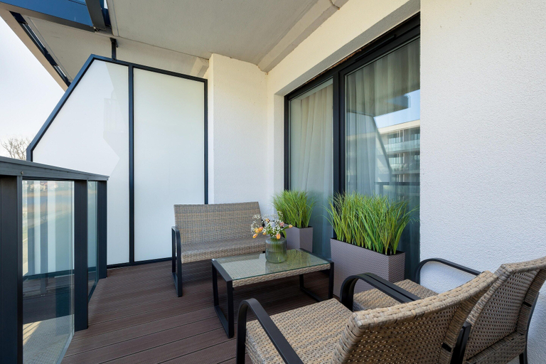 Balcony 4, Comfortable Apartment, Sauna and Indoor Pool, Kamień