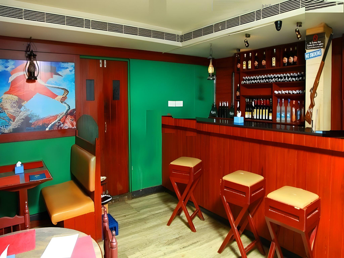 Food & Drinks 5, Hotel Highway Garden, Ernakulam