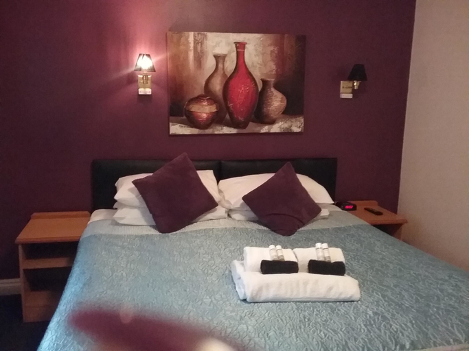 Bedroom 2, The Prince Consort, Hampshire