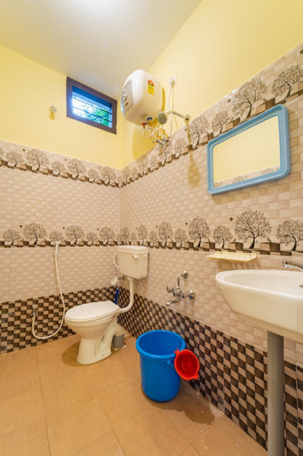 Bathroom 3, Aashikha Farm House, Viluppuram