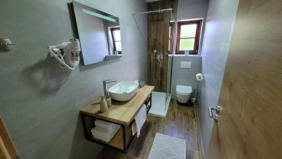 Bathroom 4, Plitvica Villa Prica, Plitvička Jezera