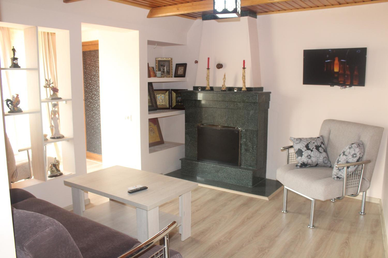 Others 3, Deluxe Guest House, Batumi