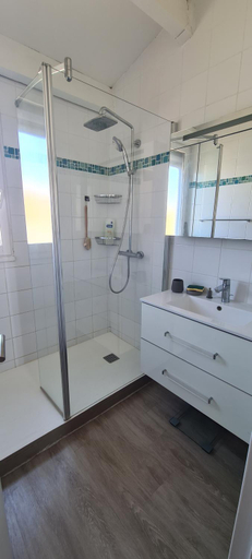 Bathroom, Villa ou chambres sur l'Ile des Marinas au Cap d'Agde, Hérault