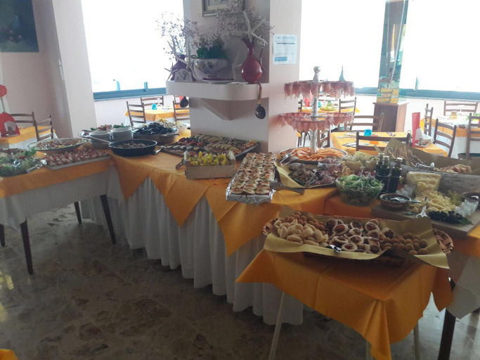 Food & Drinks 5, Hotel Laila, Forli' - Cesena