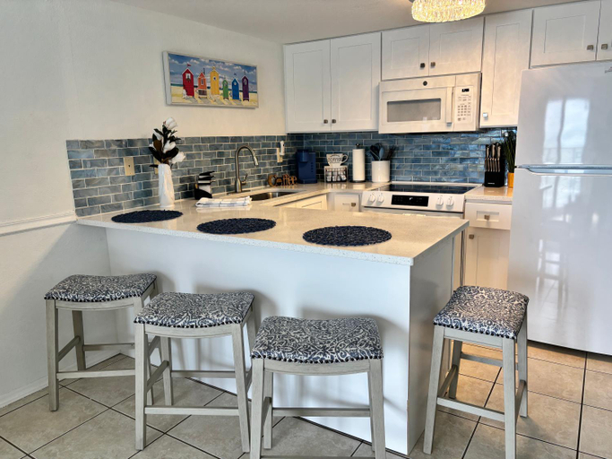 Others 5, "Summer Winds" at Sunglow Resorts with Spectacular Ocean Views, Volusia