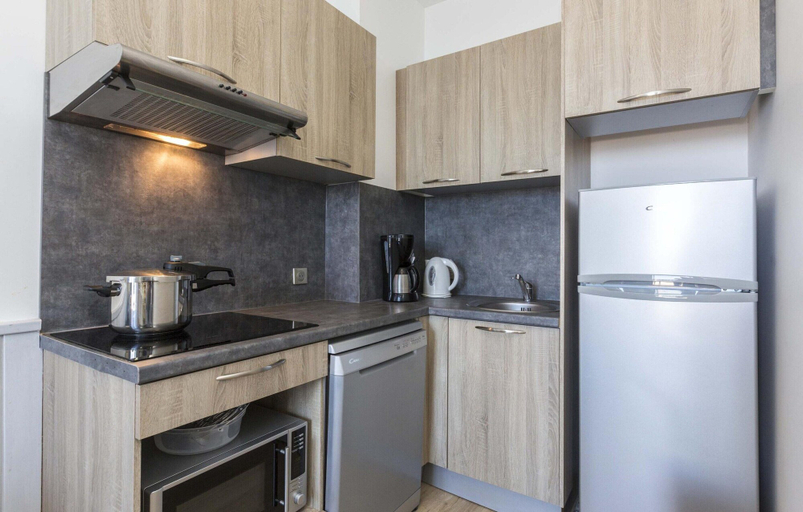 Private kitchen, Charming Apt Near La Baule, Loire-Atlantique