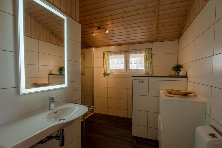 Bathroom 5, Ferienhaus im Ferienpark Mueritz, Mecklenburgische Seenplatte