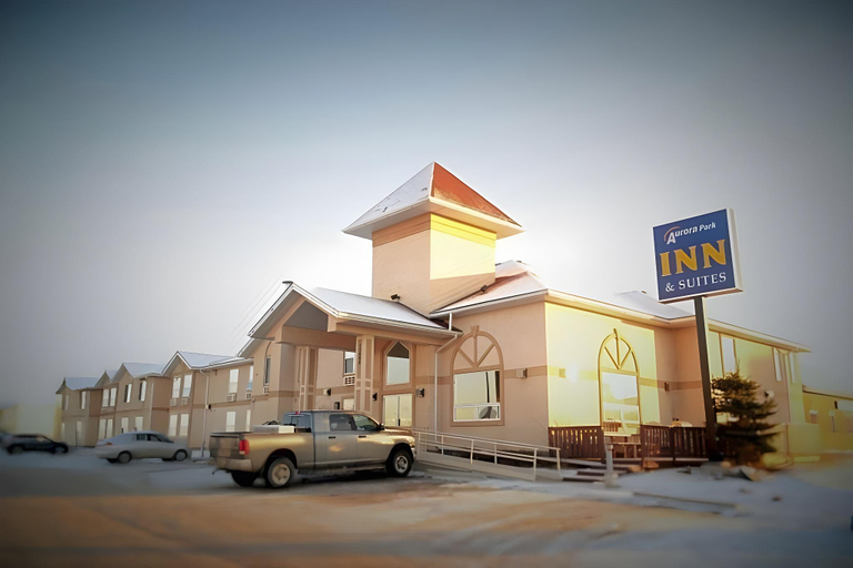 Exterior & Views 2, Aurora Park Inn & Suites, Peace River