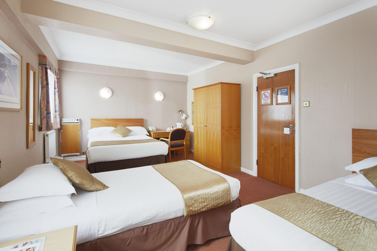 Bedroom 2, Alma Lodge Hotel, Stockport