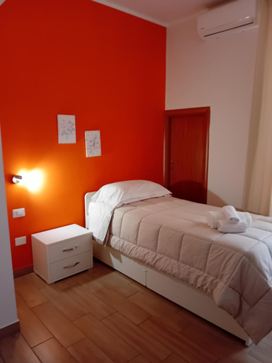 Bedroom 3, La terrazza delle fate, Napoli