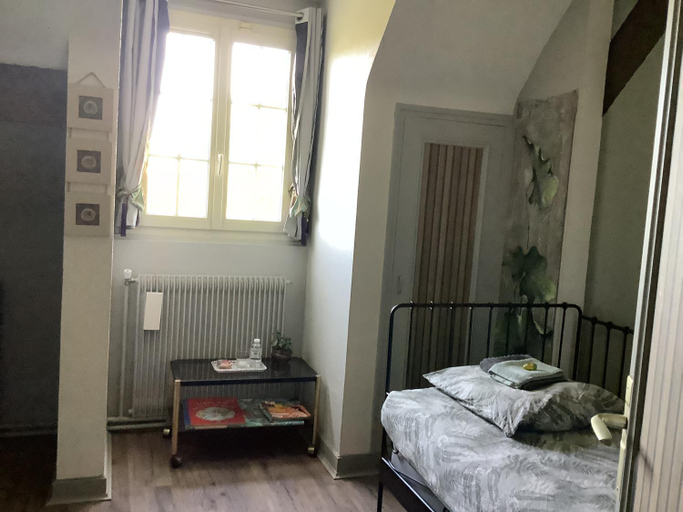 Others 2, Chez l habitant, Yvelines