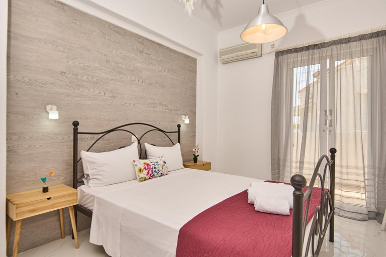 4, Ostria Apartments, Ionian Islands