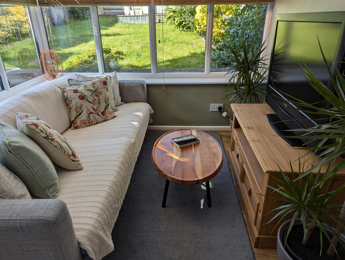 Living room 3, Modern 3B Eastbourne Retreat: Tranquil & Cozy Stay, East Sussex