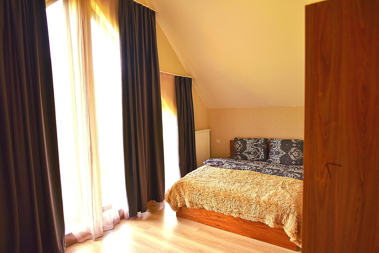 Bedroom 2, Chalet Weekend, Borjomi