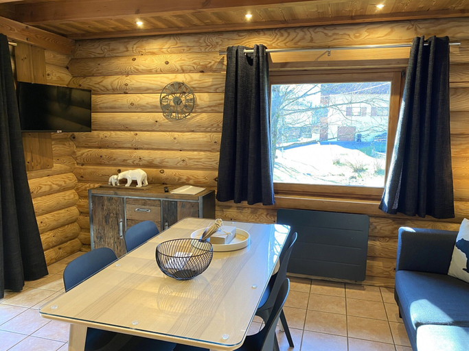 Living room 5, L'ours Blanc Chalet en Rondins, Vosges