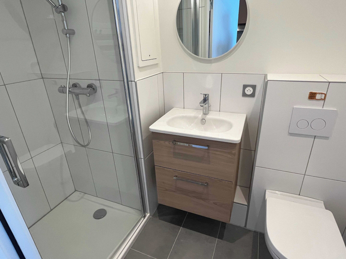 Bathroom 2, C High House of war, Haut-Rhin