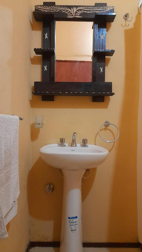 Bathroom 4, El Convento de Tilcara Hostel, Tilcara