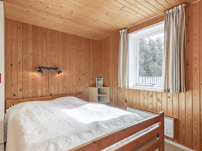 Bedroom 3, 6 Person Holiday Home in Lokken, Hjørring