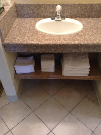 Bathroom 3, Best Host Inn, Orange