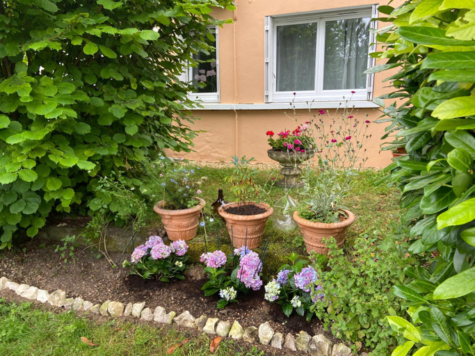 Others 4, Le pre du val, Dordogne
