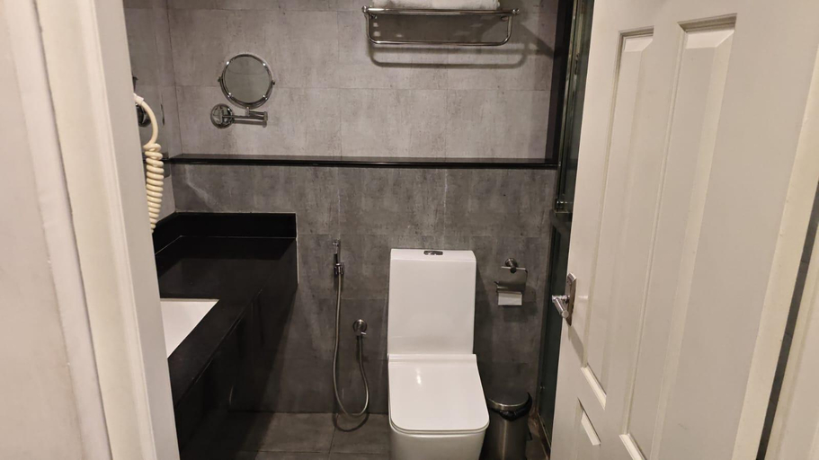 Bathroom 4, The Times Hotel, Ernakulam