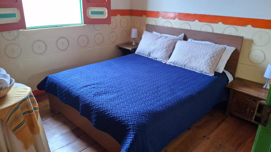 Bedroom 2, Hostal Restaurante La Gata Carola, Salento