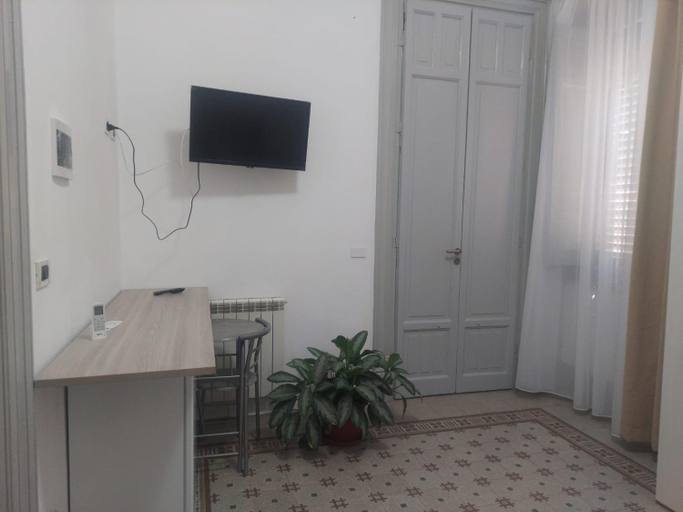 Others 3, Guest House Militello, Palermo