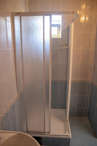 Bathroom 2, Гостевои дом Марина, Sochi gorsovet