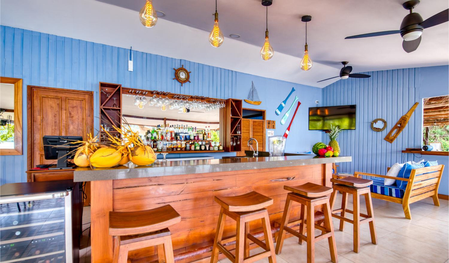 Food & Drinks 5, Isla Chiquita Glamping Hotel, Puntarenas