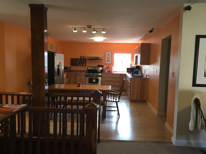 Food & Drinks 4, Mancos Inn, Montezuma