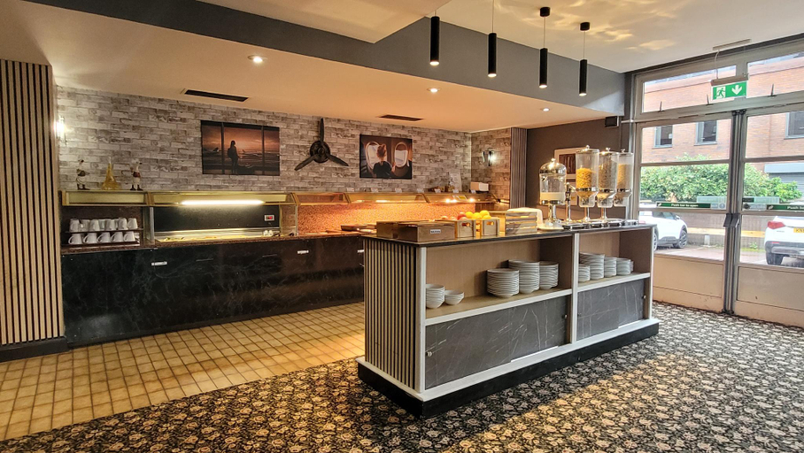 Food & Drinks 3, Airport Hotel Manchester, Manchester