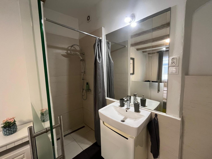 Bathroom 3, Historical apartments V18, Košice I