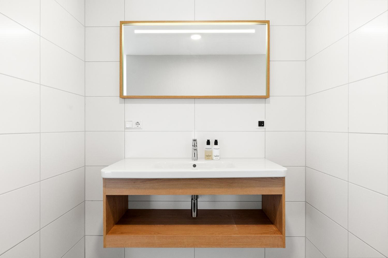 Bathroom 3, Duinhotel Tien Torens, Veere
