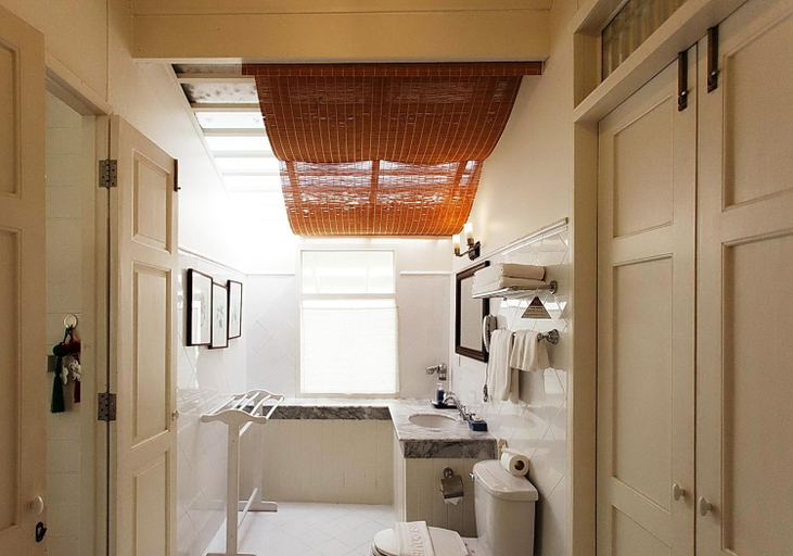 Bathroom 5, Baan Bayan Hotel, Hua Hin