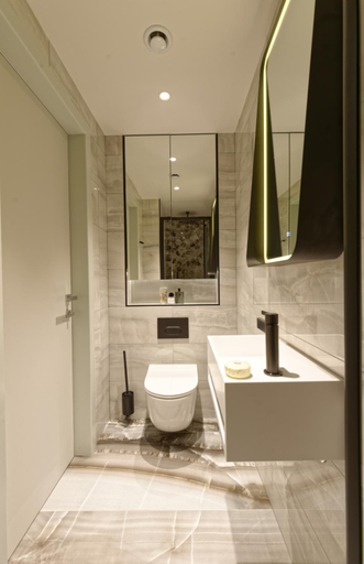 Bathroom 2, South Kensington Studios by DMONTRIO, London
