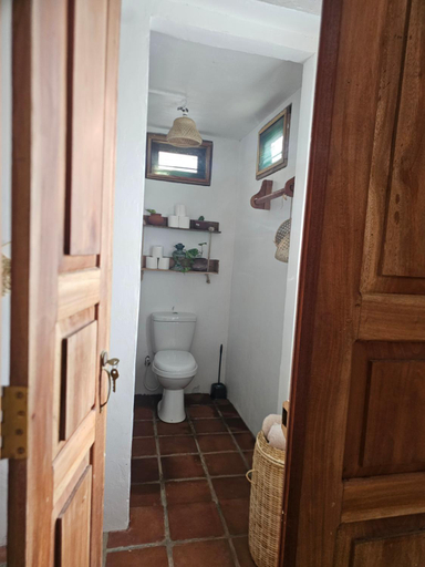 Bathroom 3, The Memo's Beach - Trincomalee, Kuchchaveli